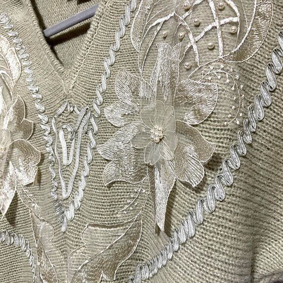 Vintage Adolfo Cream Western Floral Embroidery Dolman Sleeve Sweater - Picture 11 of 13